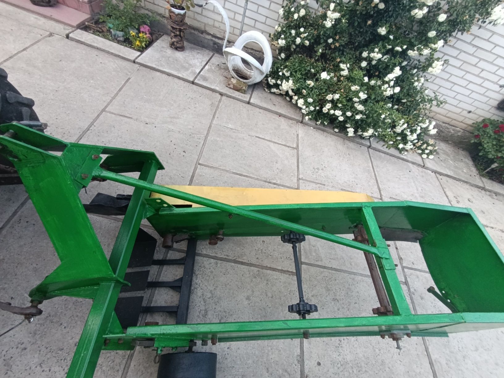 Продам картоплекопалку