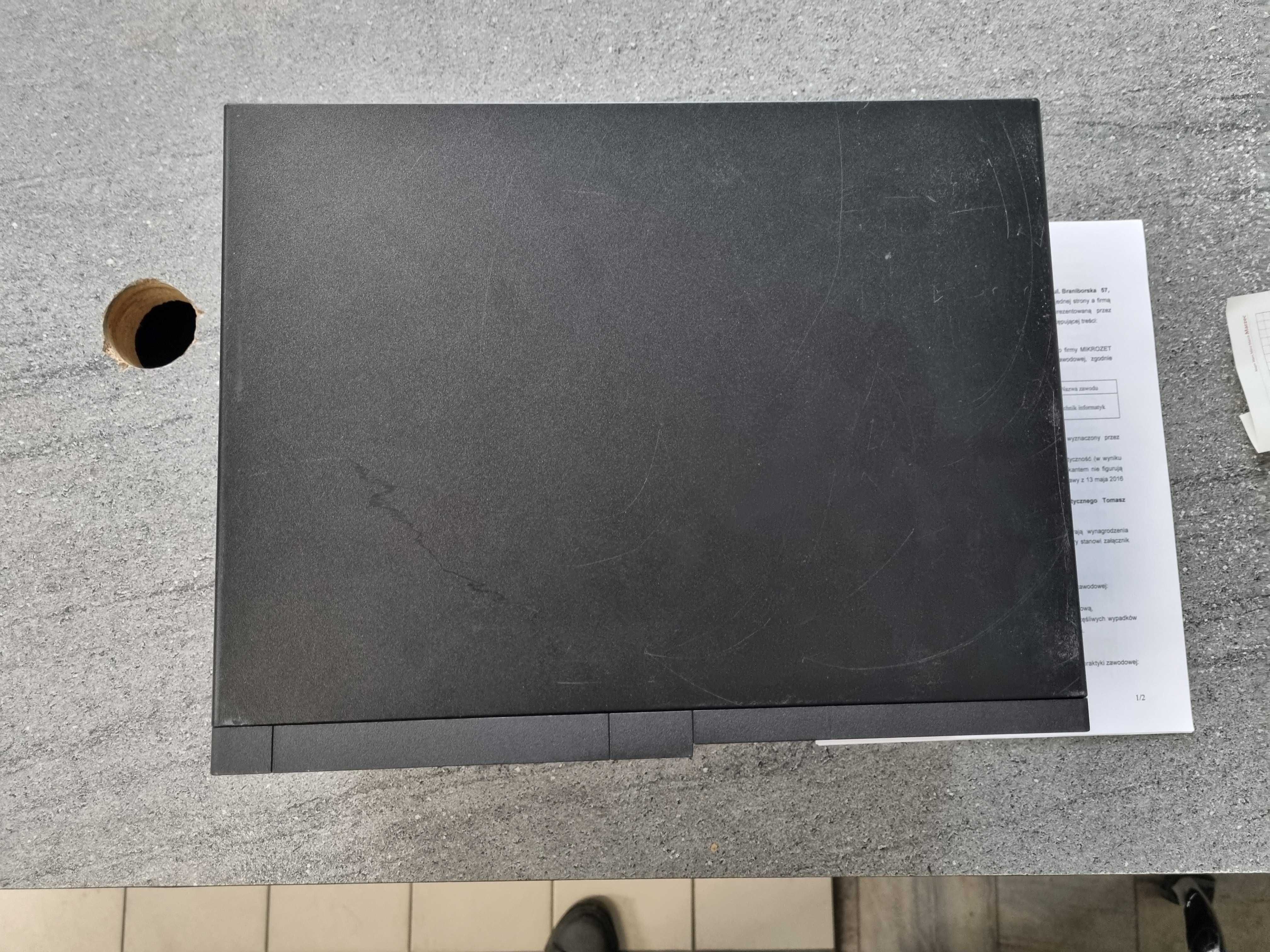 Dell 3050 i-7gen/8gb ddr4/256ssd/windows 10 pro idealny