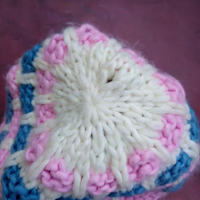 Сет комплект вязанная шапка шарф
белый розовый НОВЫЙ