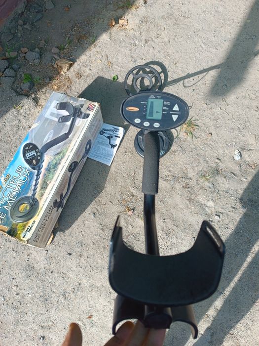 Металошукач Discovery 1100