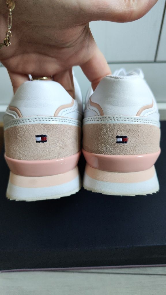 Tommy Hilfiger sneakersy niskie r 37