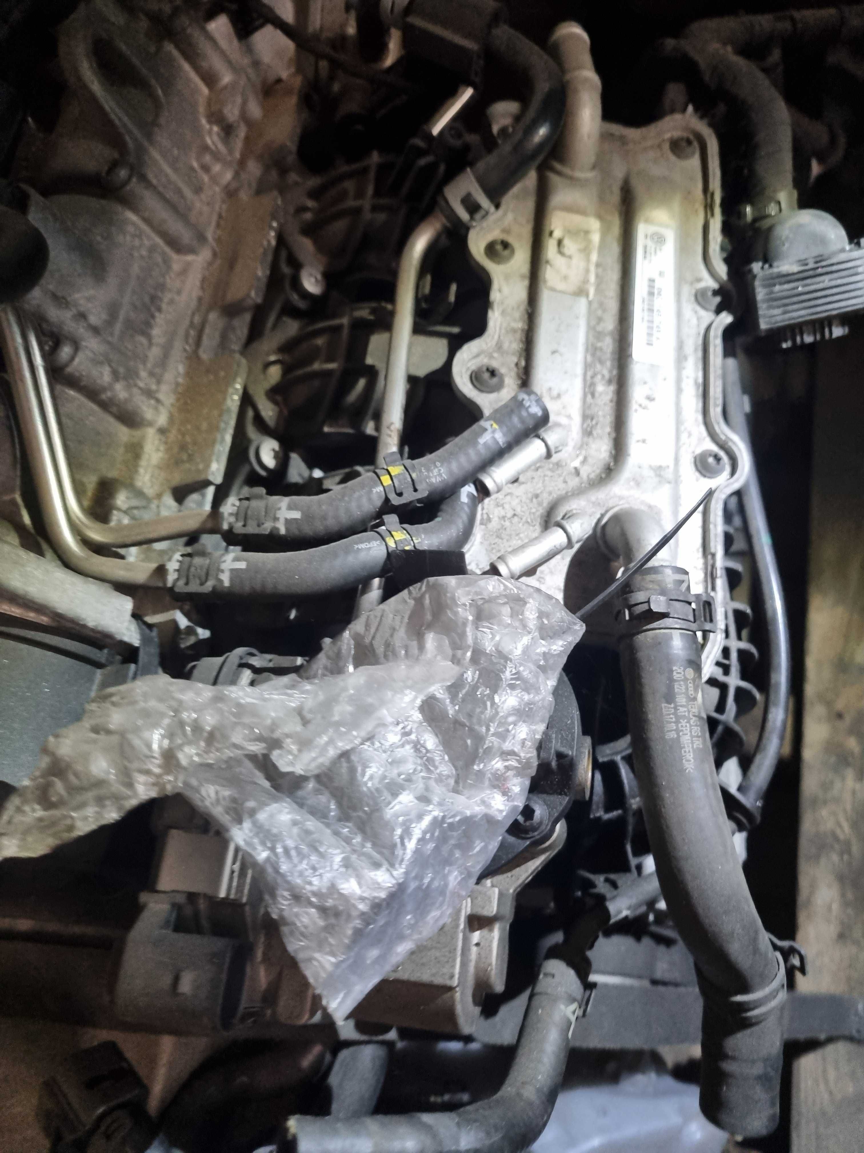 Kolektor ssący 04C145749A Przepustnica 04C133062C 1.0 tfsi VW SEAT