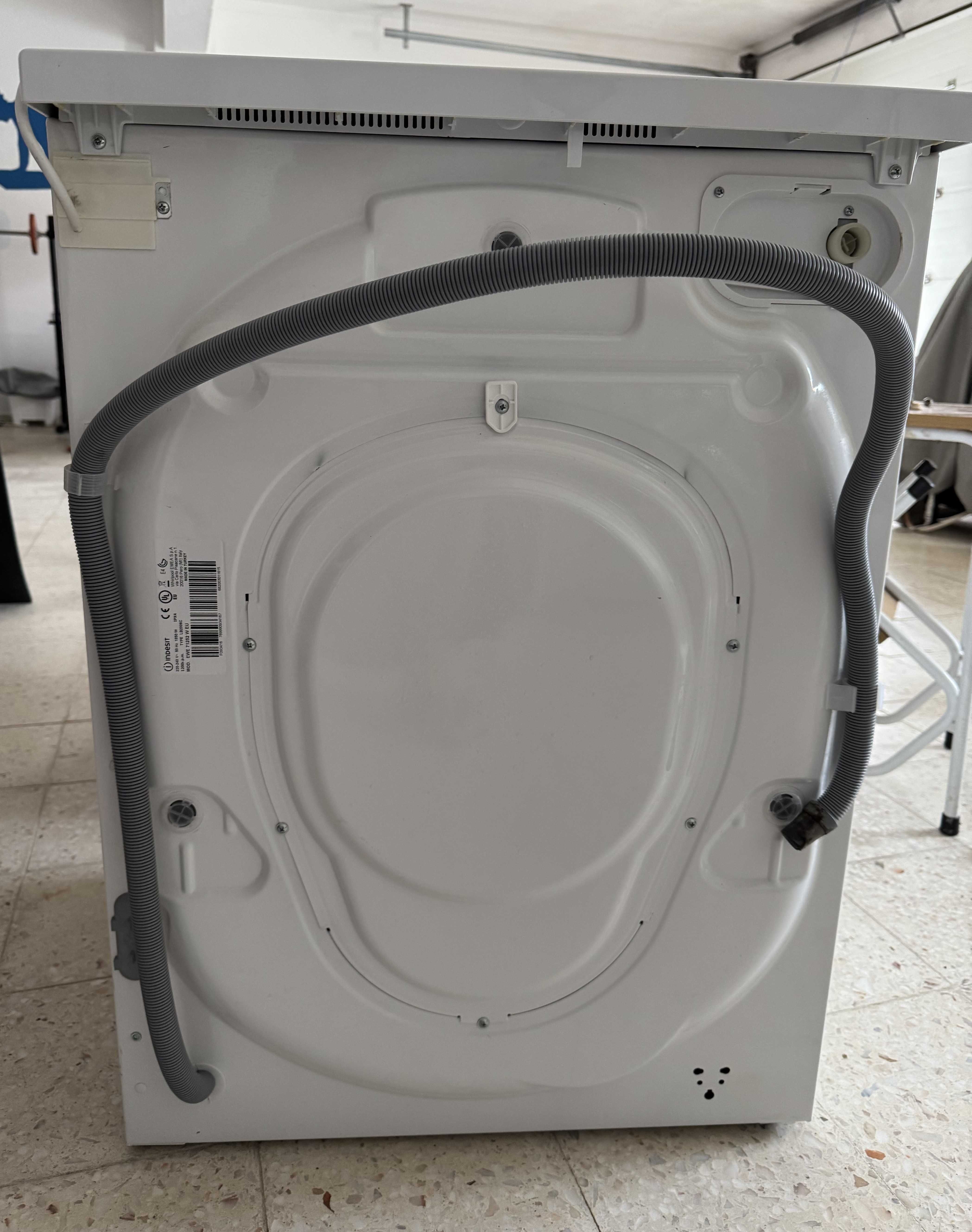 Máquina de roupa