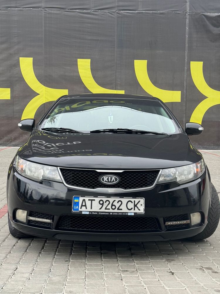 Продам автомобіль KIA CERATO