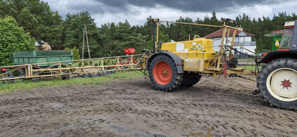 Opryskiwacz 24m 2900l