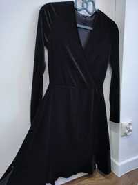 Welurowa sukienka kopertowa czarna S Reserved