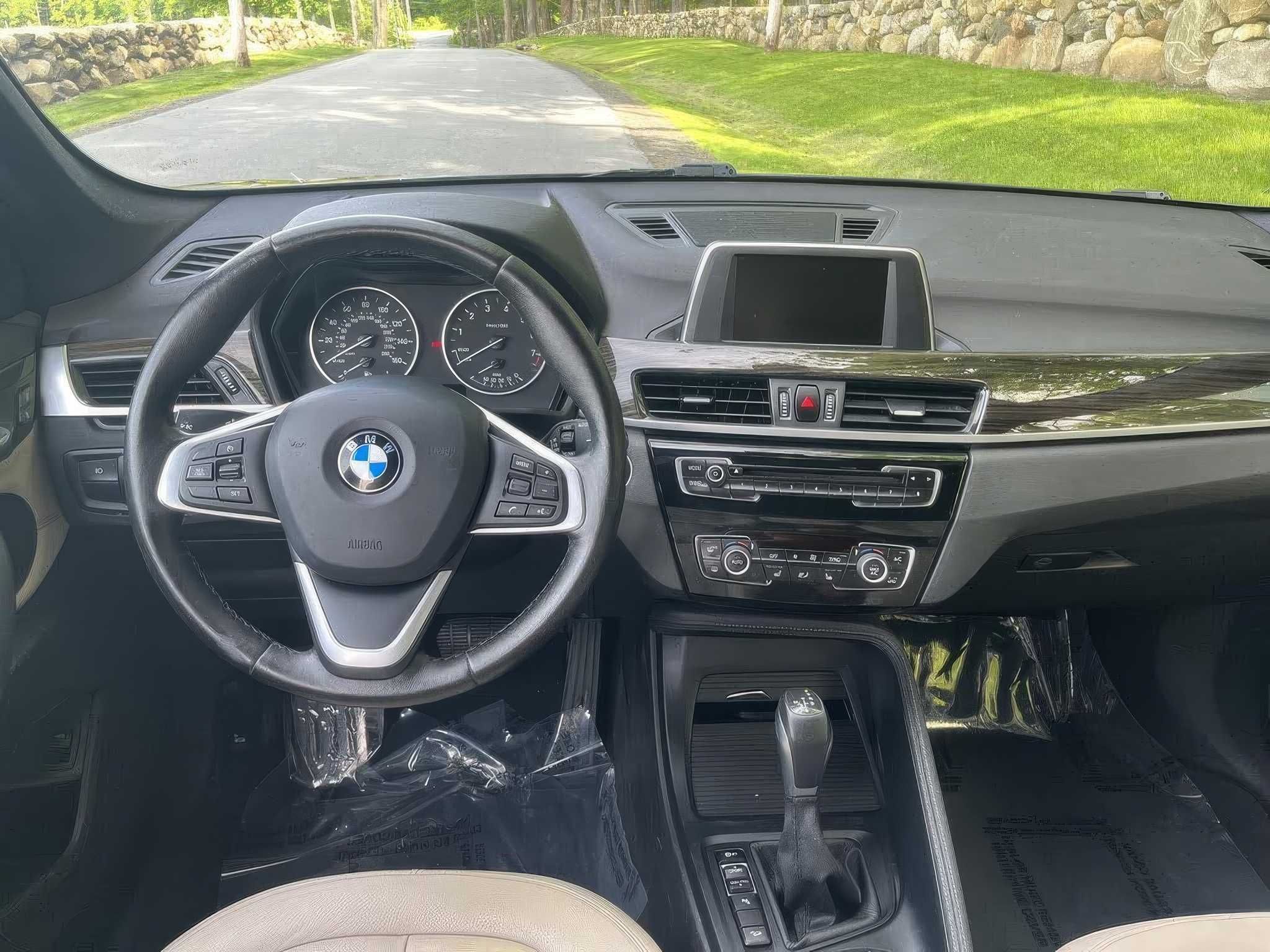 2017 BMW X1 xDrive28i