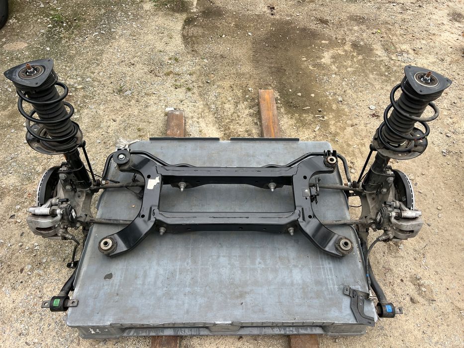 renault megane v e tech zawieszenie tylne zwrotnica belka wózek tylna