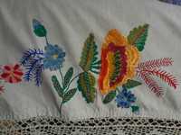 Ручна вишивка різник на ліжко вишиванка