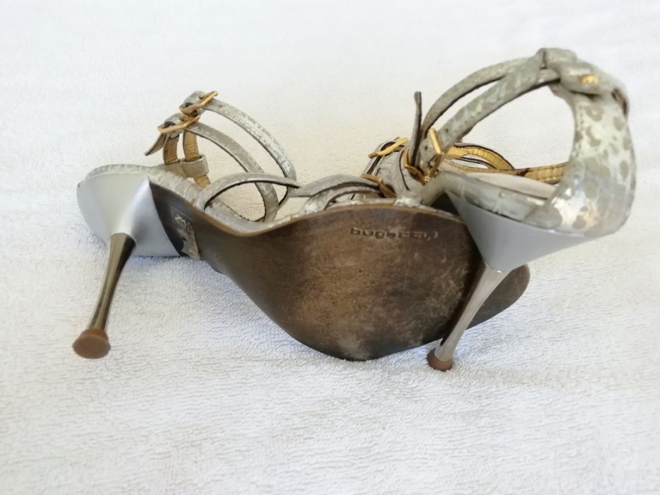 Sandálias Bugatty Nº34, como novas