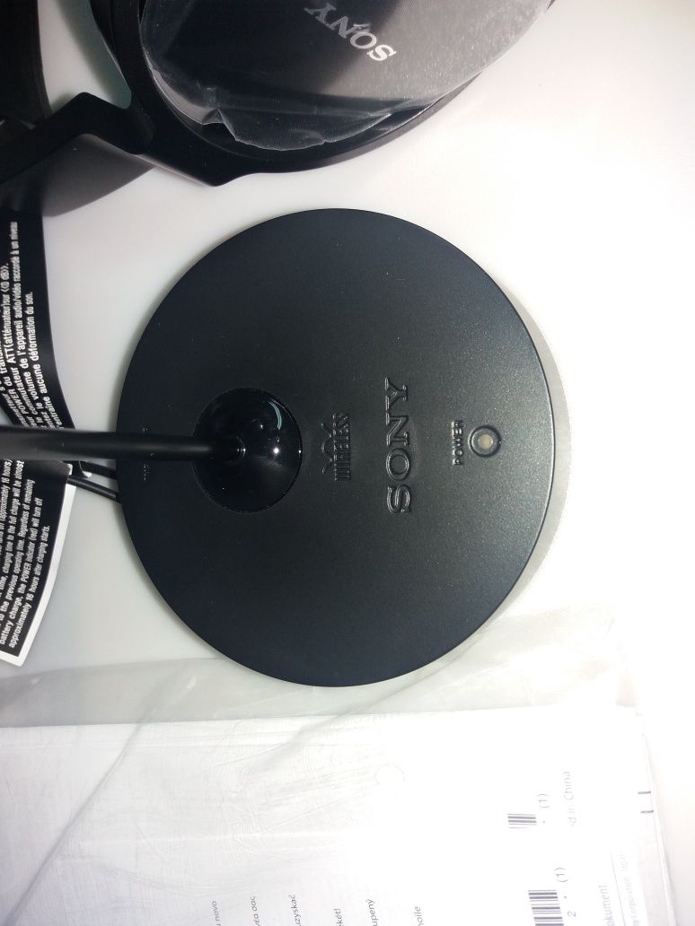 Auscultadores Wireless SONY MDRRF811RK (On Ear - Preto)