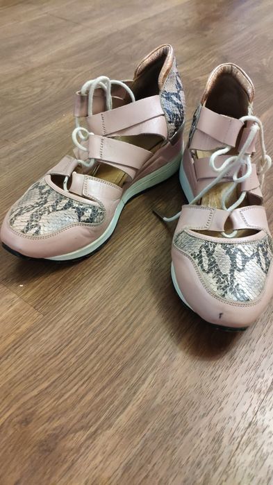 Кроссовки, хайтопы , Estro  р 40 кожа