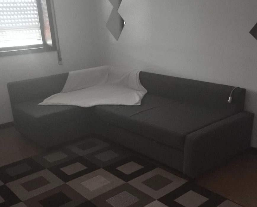 Vendo sofá cama + móvel de apoio