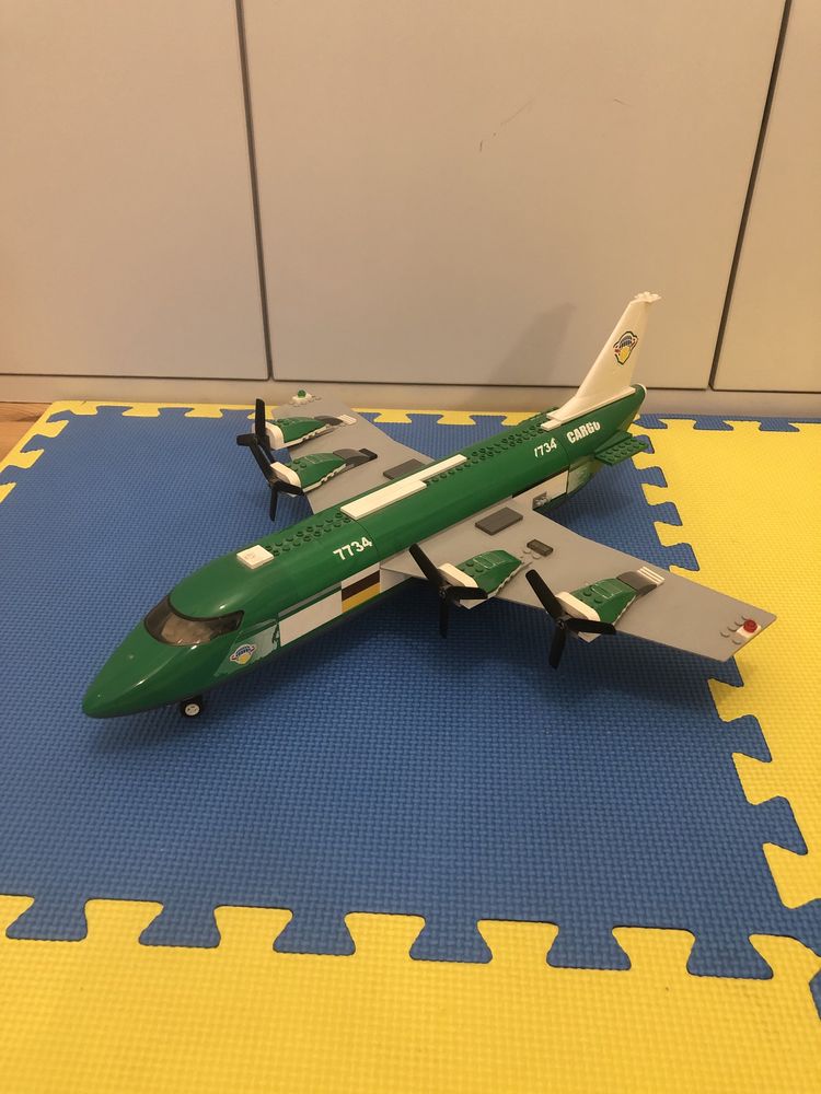 Lego City samolot 7734: Green Cargo Plane