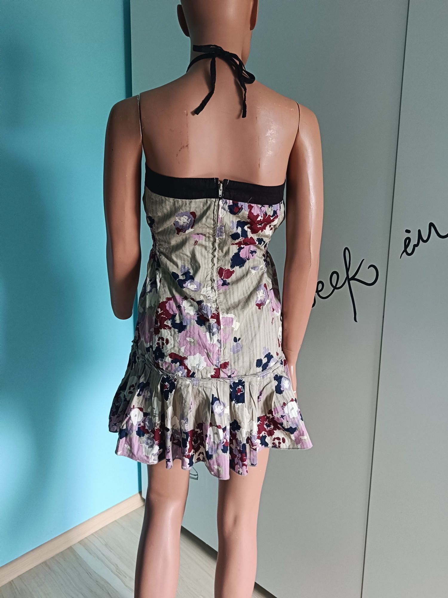 Elegancka sukienka na każdą okazję r. 40