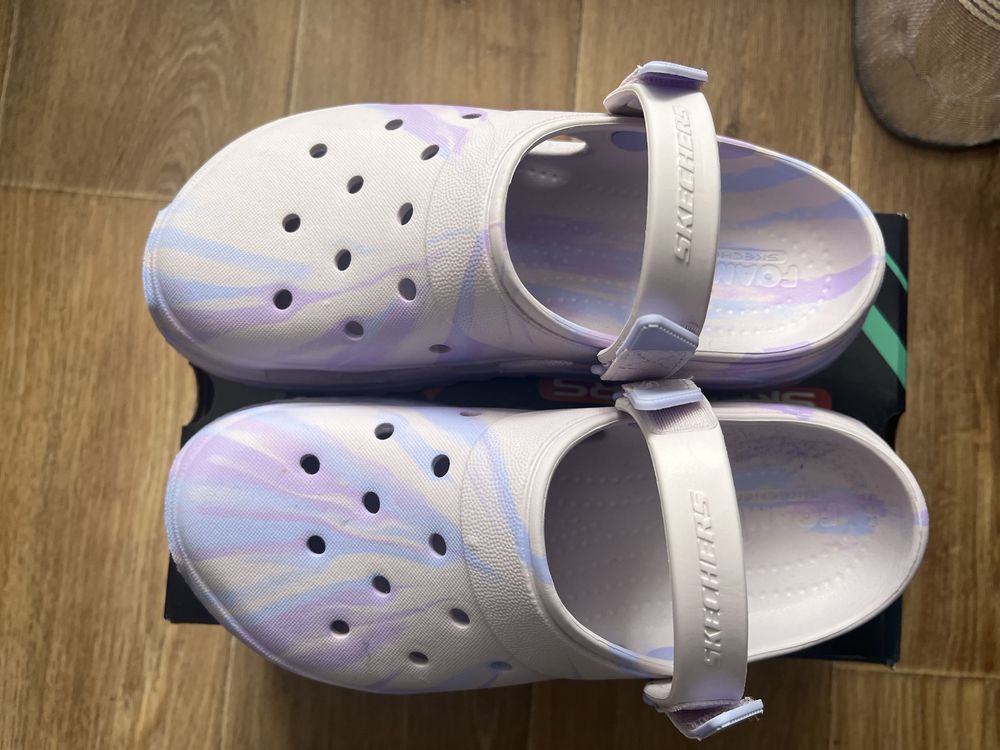 Продам тапочки крокси «SKECHERS»