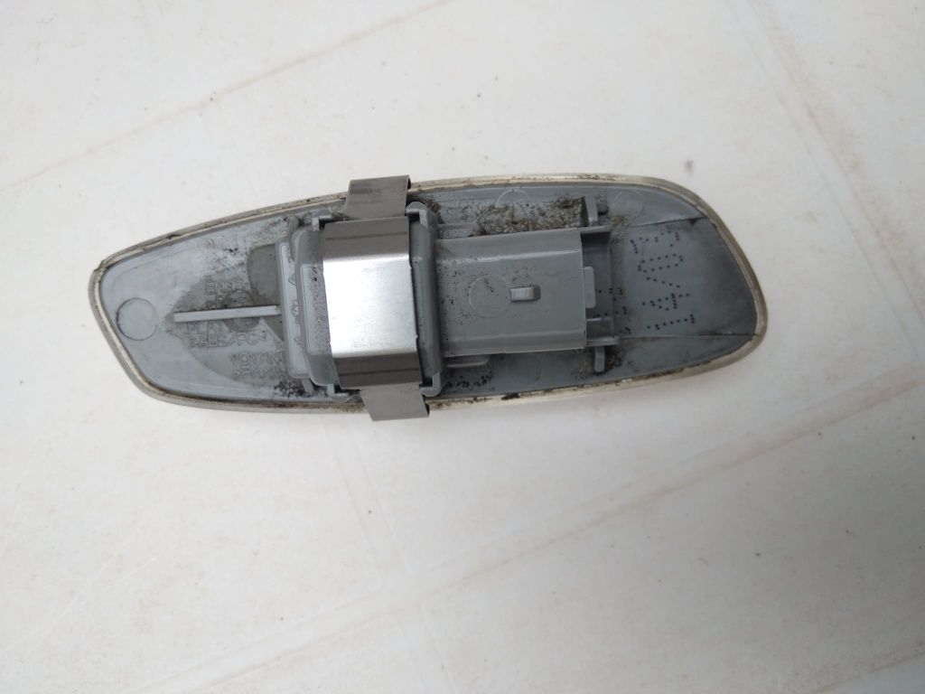 Pisca lateral peugeot 207