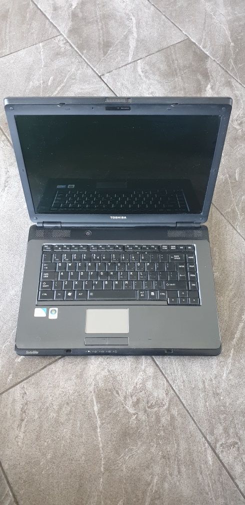 Laptop Toshiba Satellite L300 4GB, 320GB
