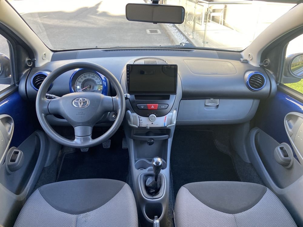 Toyota Aygo • 123 mil km • Multimidia • Jantes Especiais • AC
