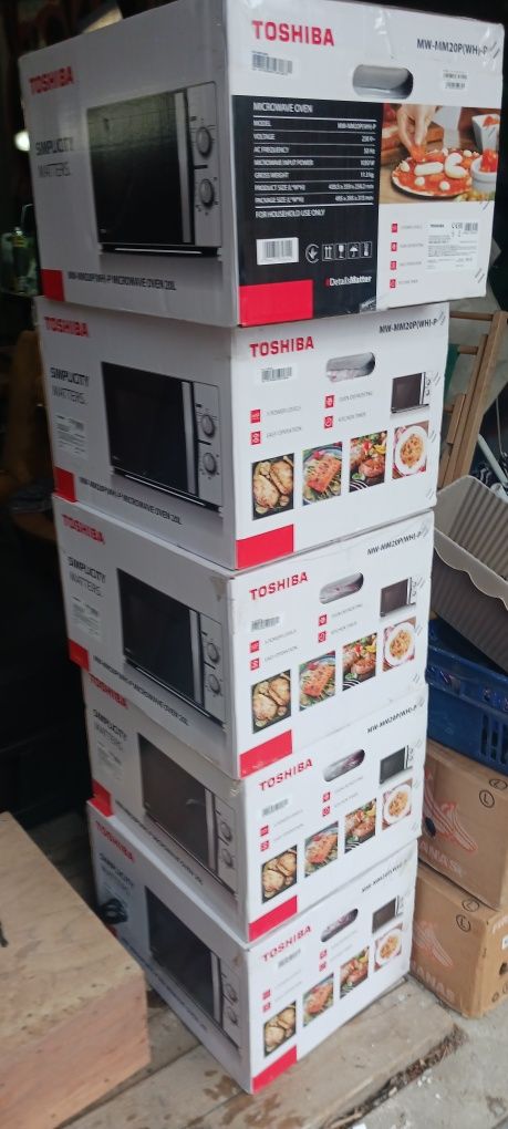 Nowa kuchenka mikrofalowa Toshiba