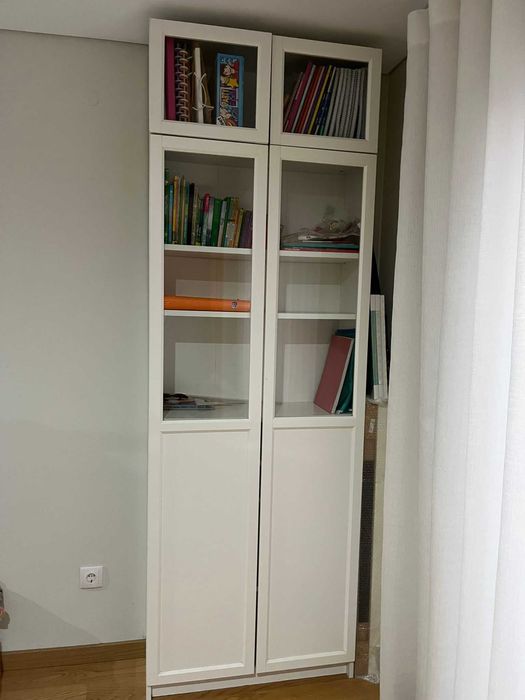 Vendo quarto IKEA em branco
