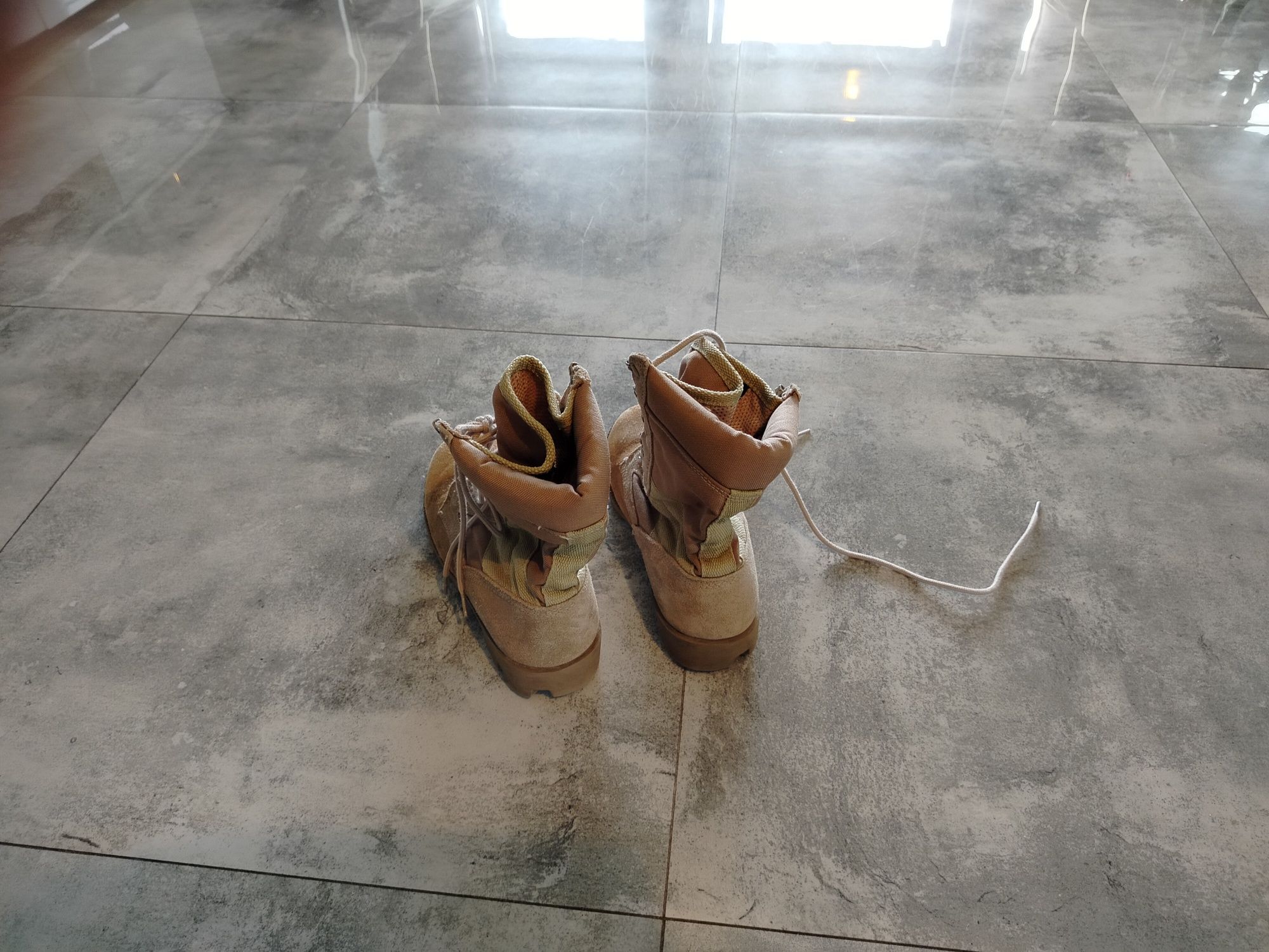Buty trzewiki wojskowe letnie, pustynne. Mil - Tec, US Desert boots.