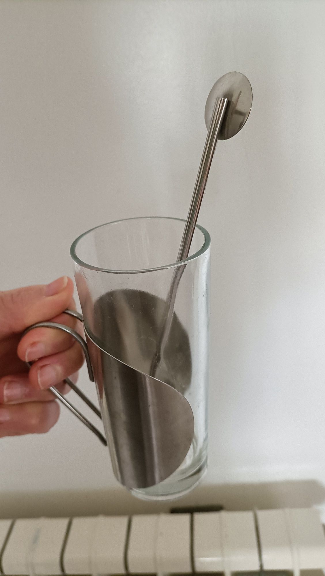 Copos com pega para agarrar,em vidro e inox