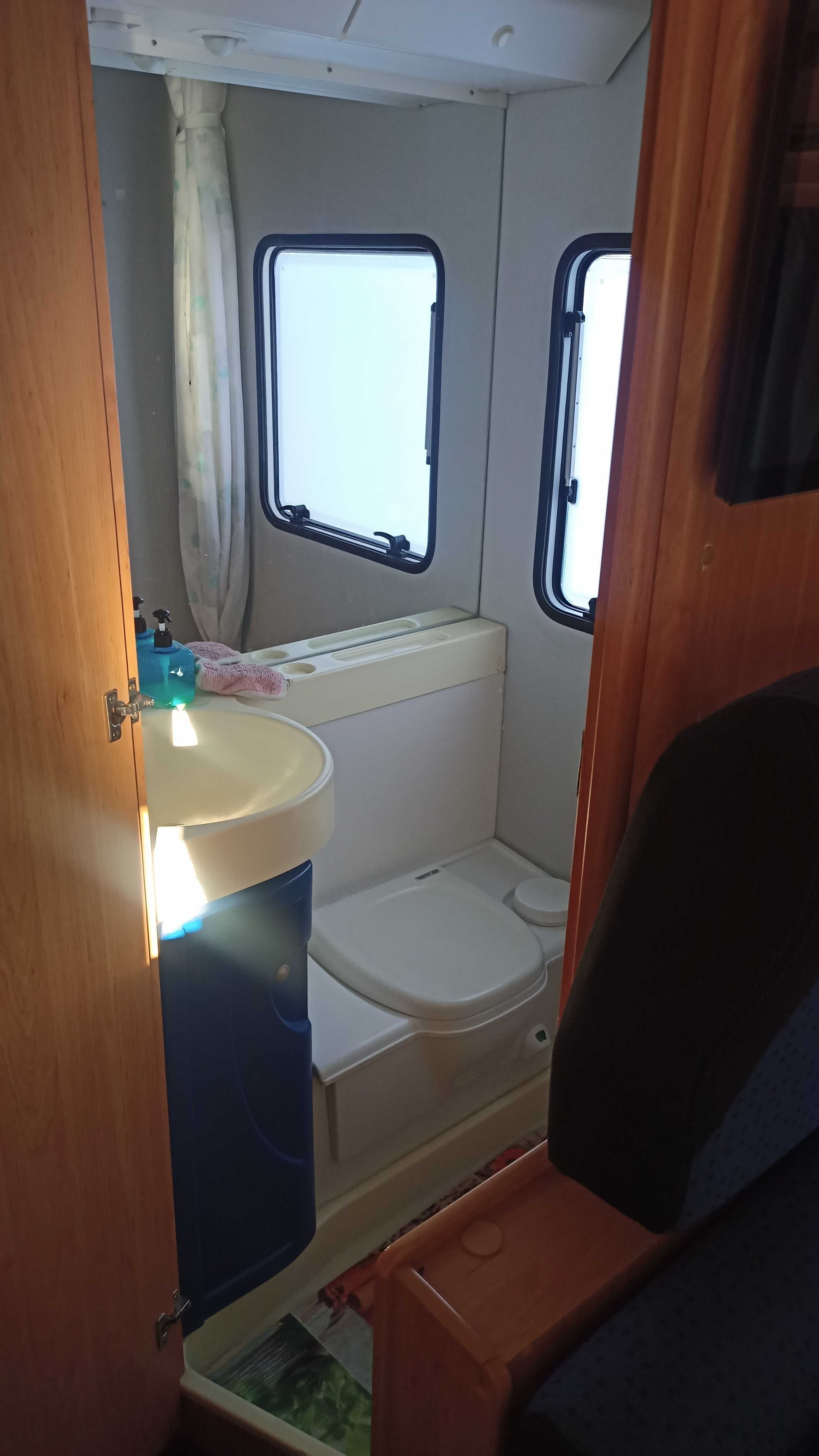 Autocaravana Knaus, troco por perfilada até 6m