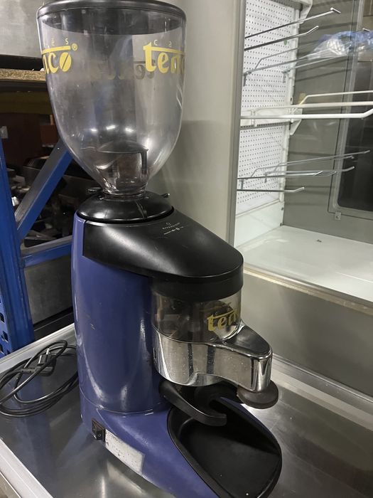 Moinho de café usado mas esta como novo