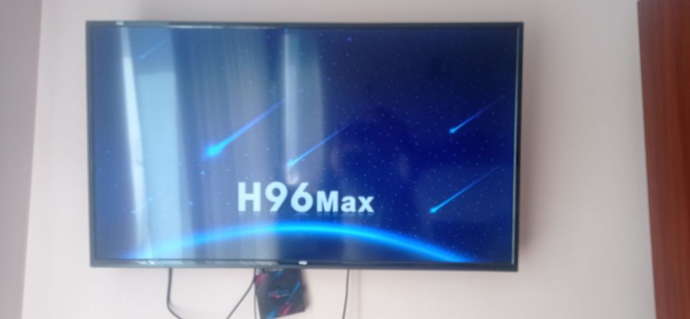 Телевізор Ergo 40 дюймів