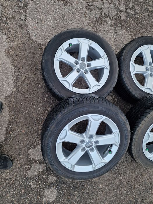 Kota Audi Q2 ORYGINALNE 215/55/17 Stan bardzo dobry
Bridgestone