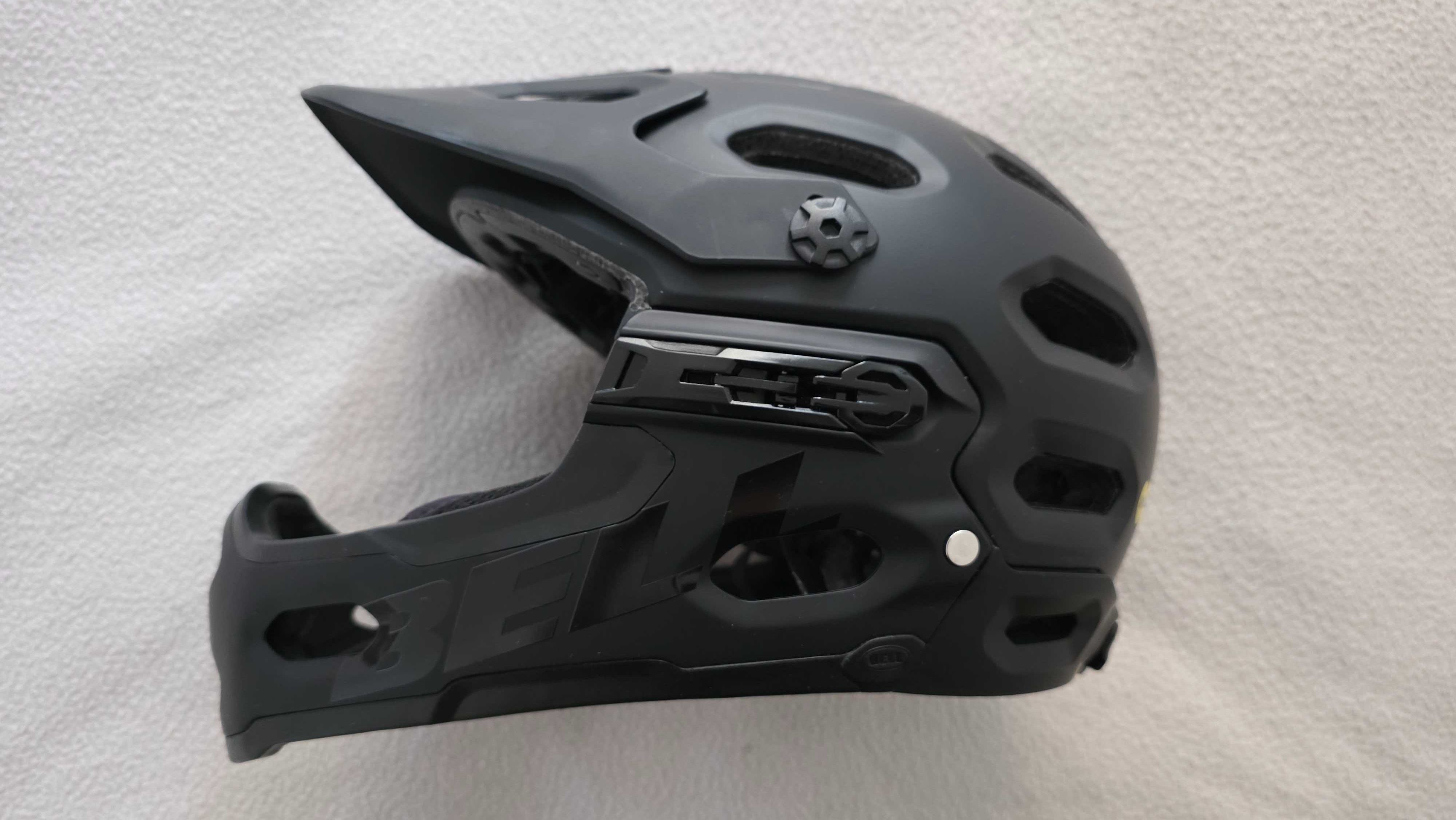 Kask Bell Super 3R MTB Enduro jak nowy