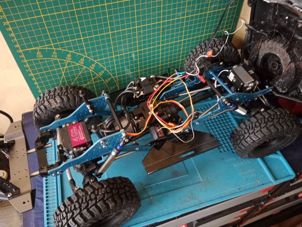 TRX-4, Axial scx10, element enduro, Vanquish model RC