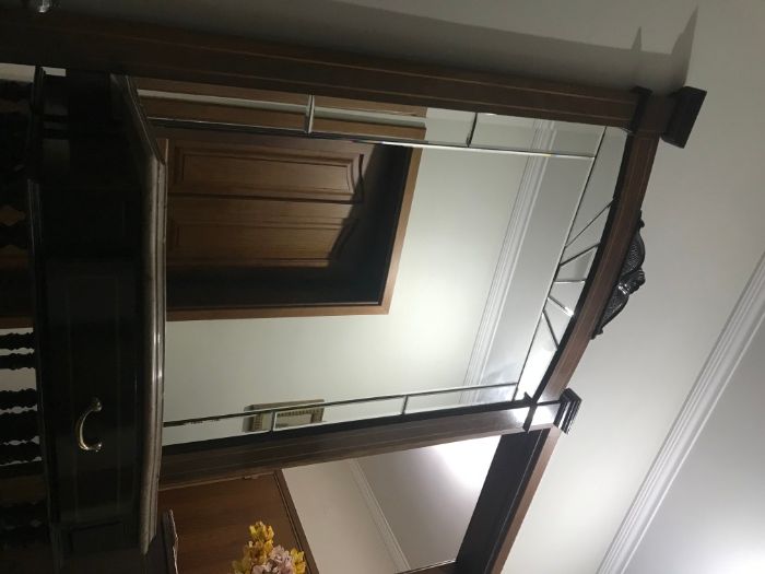 Móvel de entrada com espelho