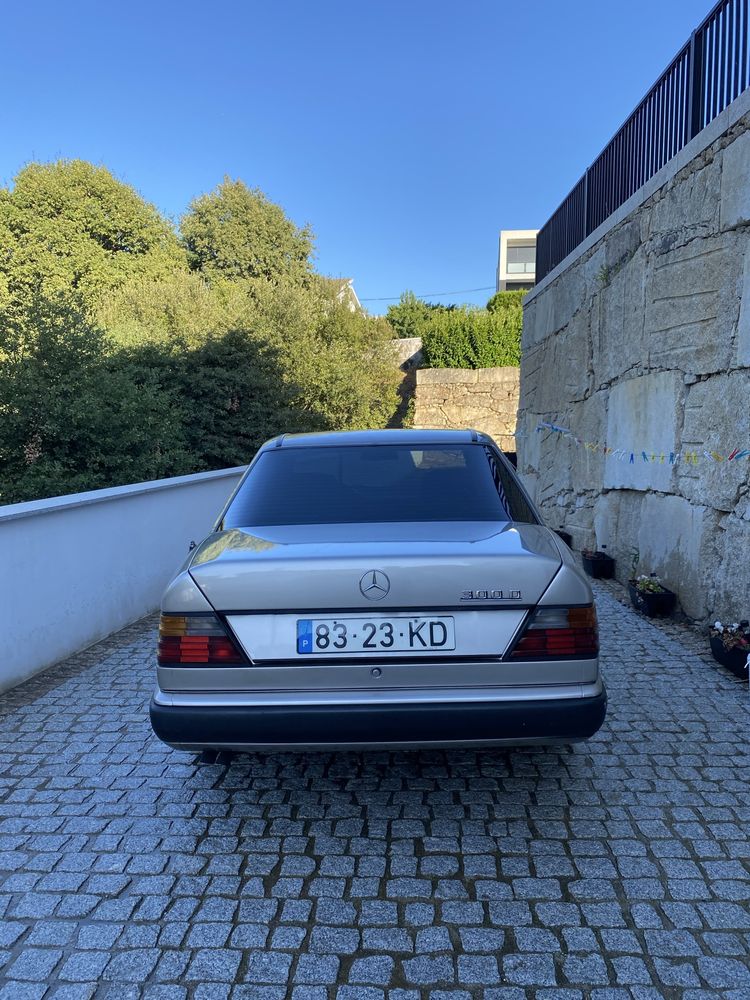 Mercedes-Benz 3000 D
