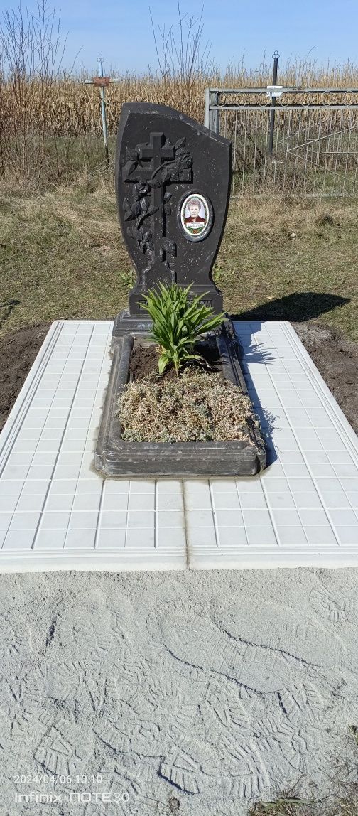 Професійне  Встановлення Пам'ятників.