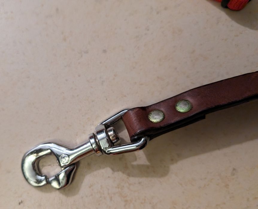 Trelas, várias, de fita e couro, conjunto