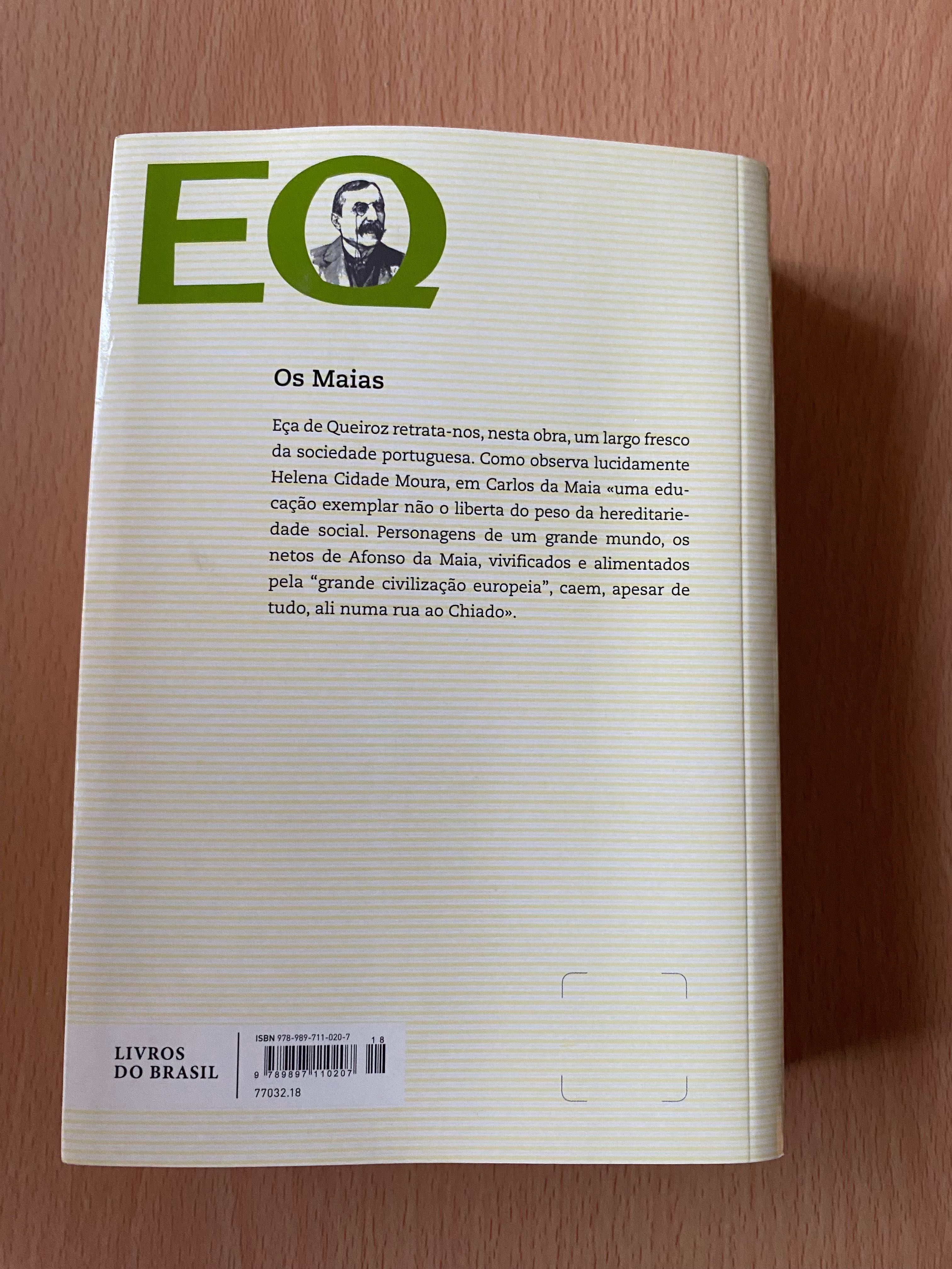 Livro “Os Maias” de Eça de Queiroz