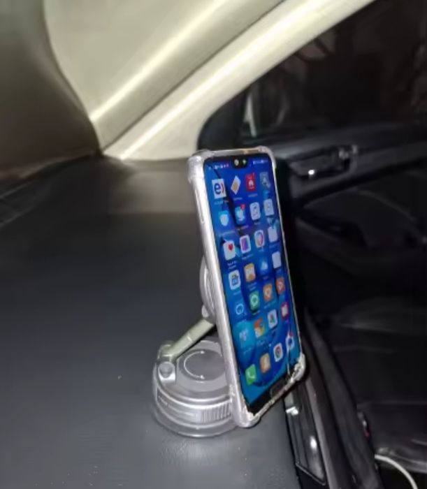 Uchwyt do telefonu.