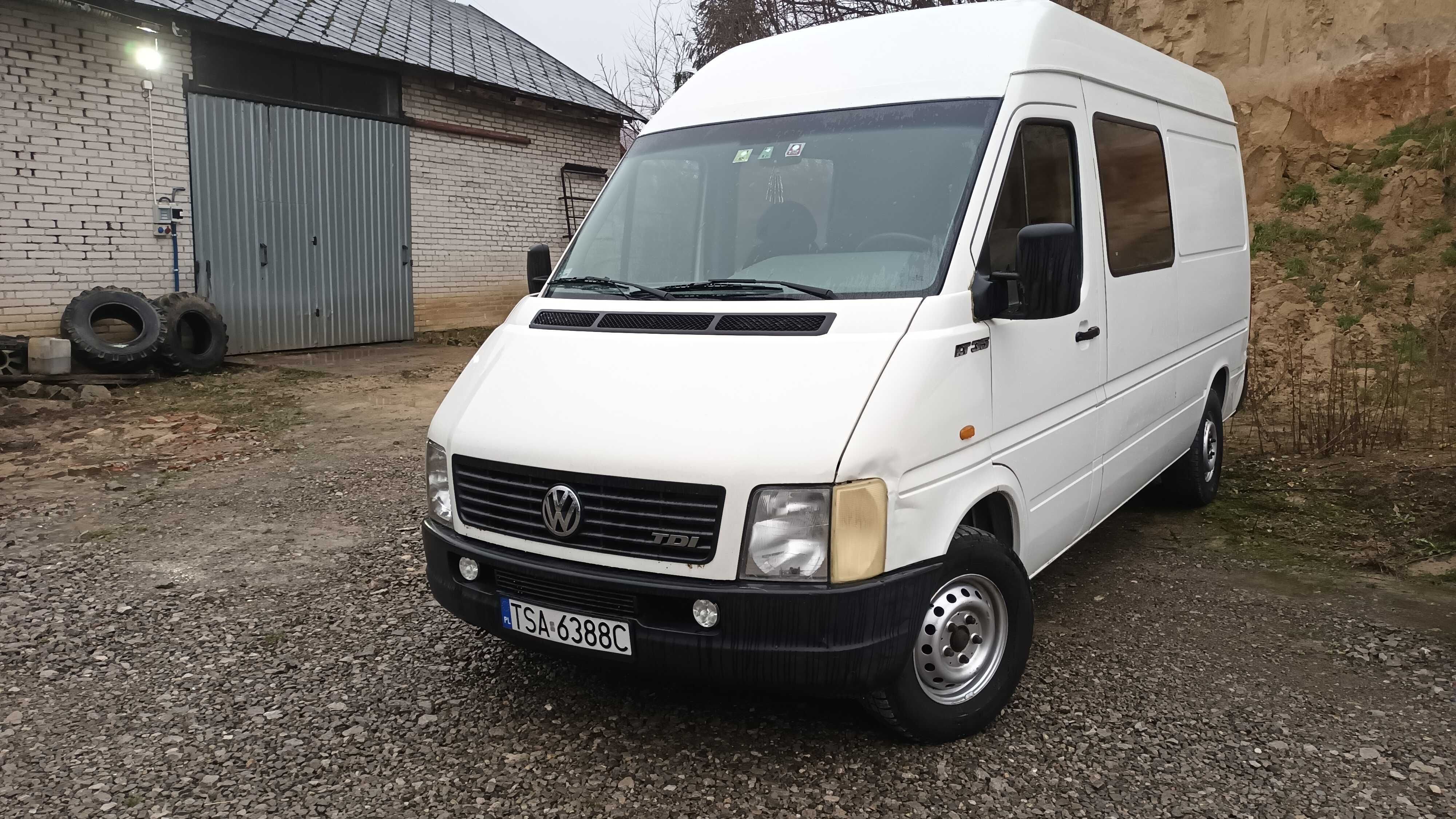 VW LT 35 2,5 TDI 9 osobowy