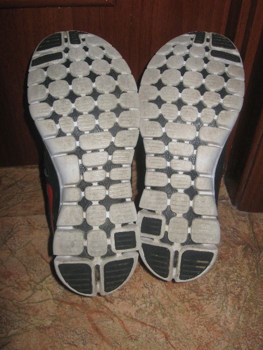 Женские фирменные кроссовки NIKE 38 р (по ст-24 см)