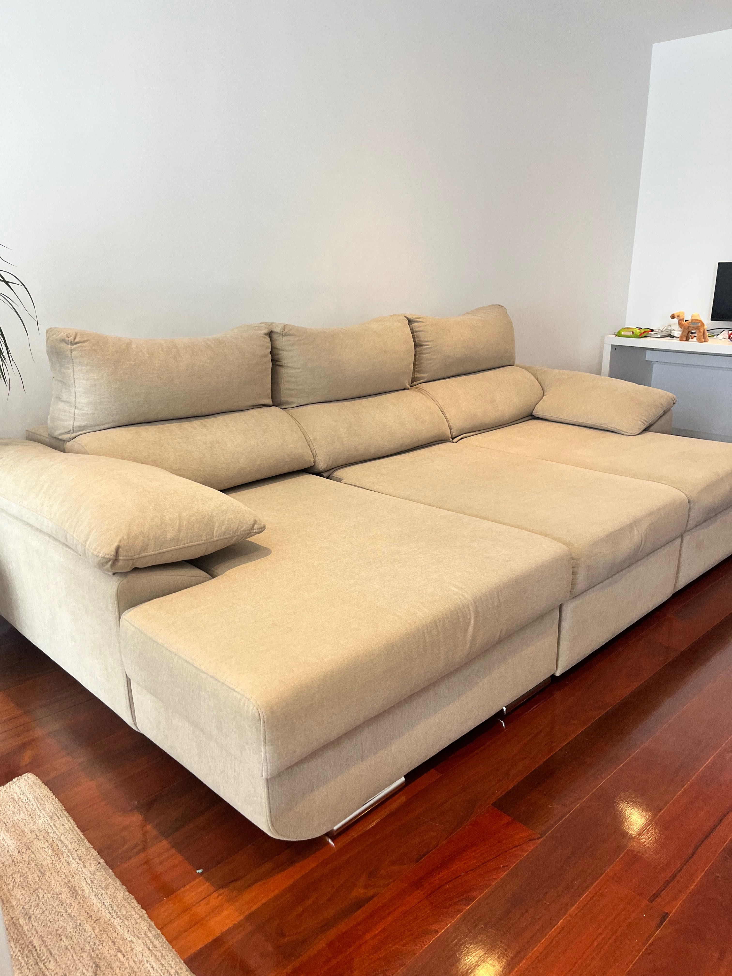 Sofá 3 lugares extensível c/ chaise longue com arrumação