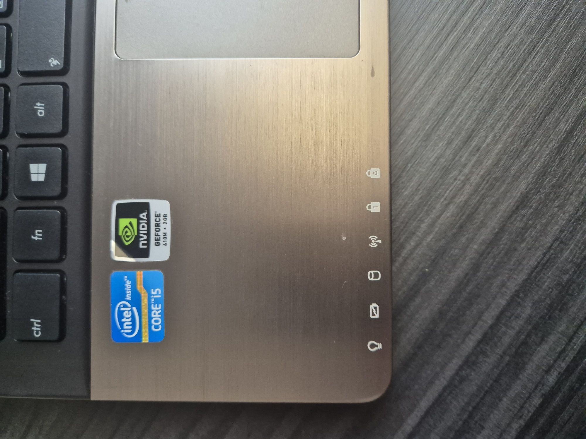 Laptop Asus r500v 15,6 " Intel Core i5 4 GB / 500 GB czarny