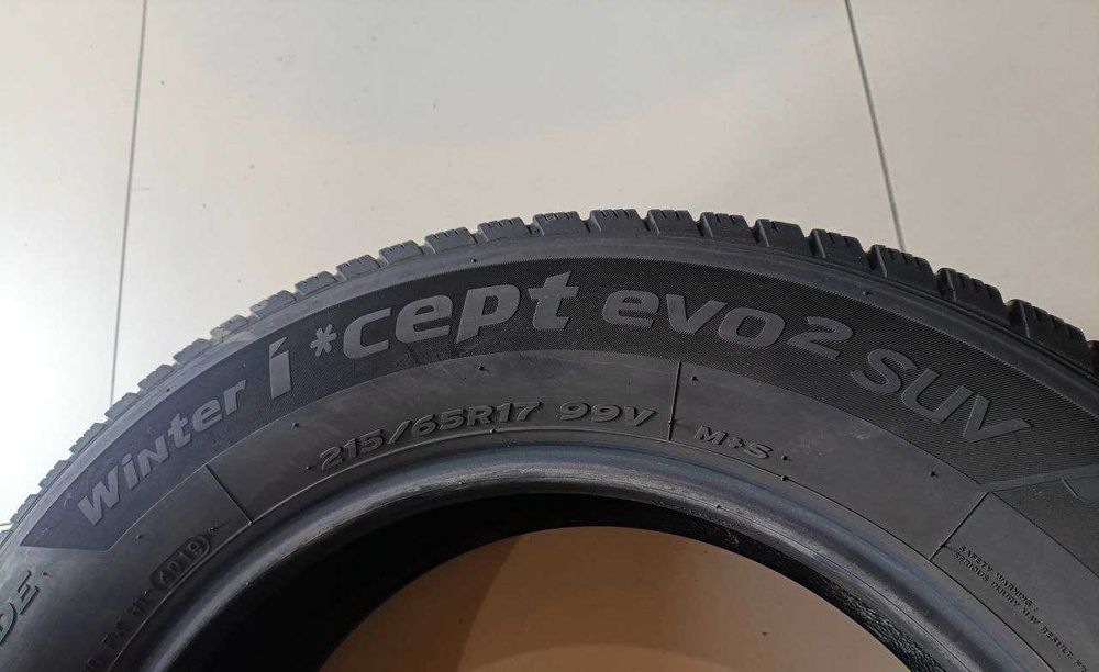 Комплект шин б/у 215/65R17 99V Hankook Winter i*cept EVO 2 SUV