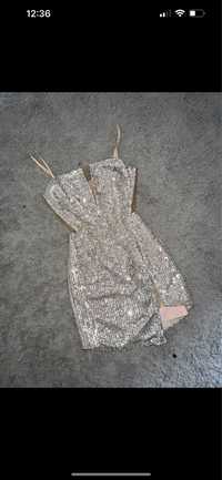 Cekinowa srebrna sukienka lou asymetryczna L