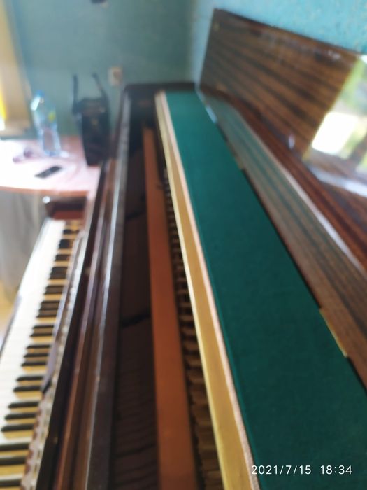 Pianino marki Lirika