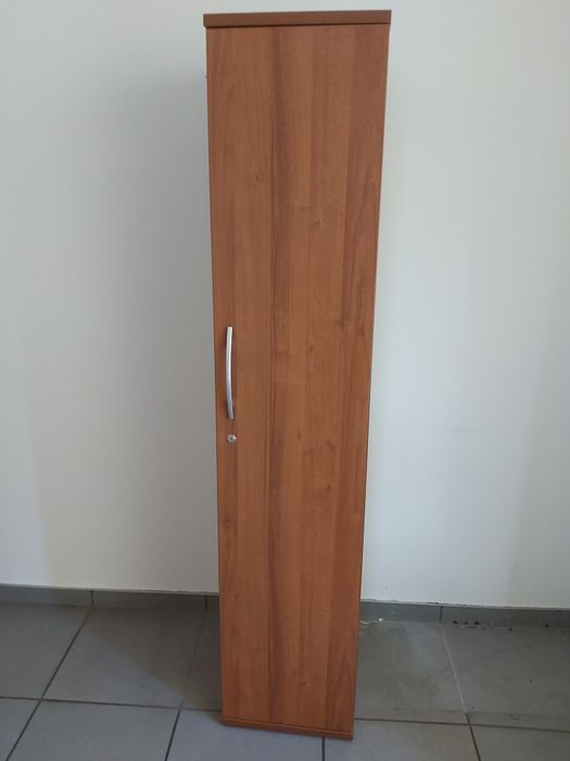 Szafa ubraniowa słupek kolor orzech