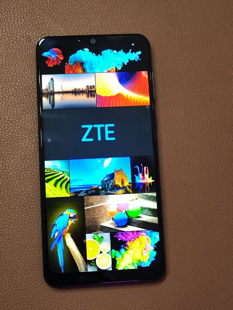Смартфон ZTE Blade 20 Smart 4 Gb / 128 Gb