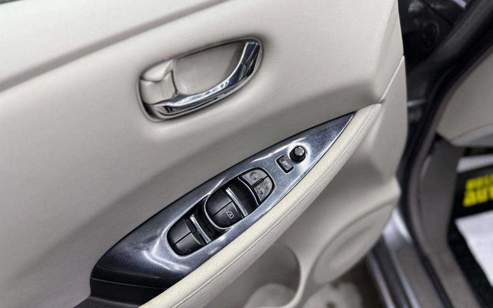 Nissan Leaf 2013