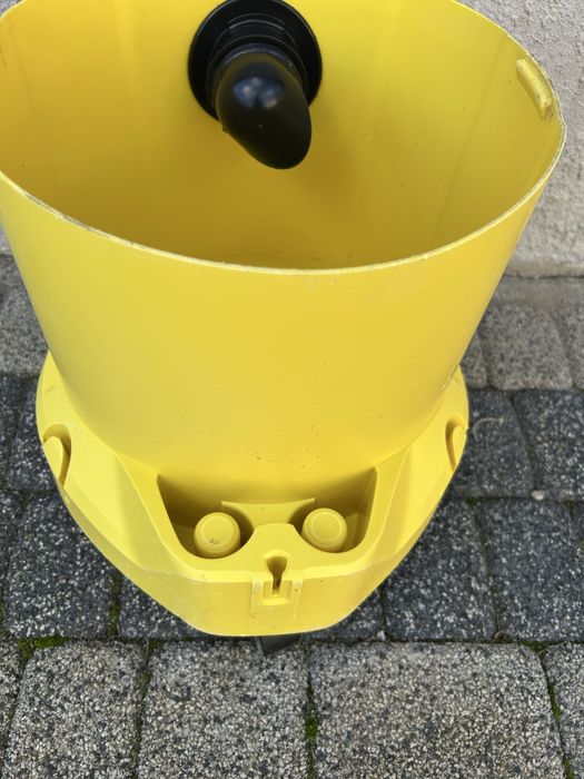 Zbiornik do odkurzacza Karcher Wd2 stary model